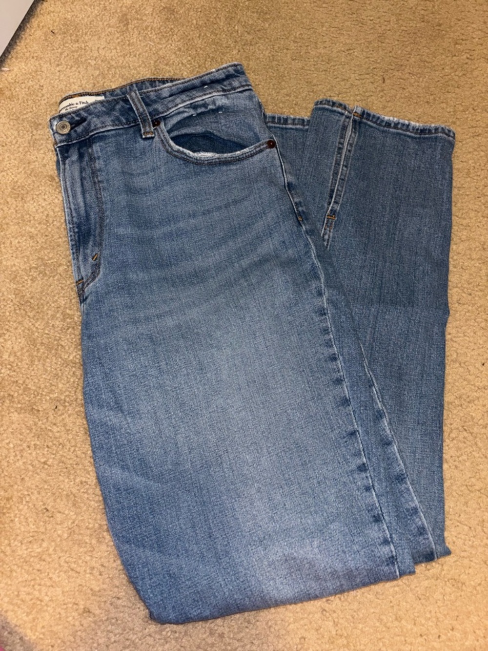 Abercrombie & Fitch the skinny High Rise cent hem jeans 32L